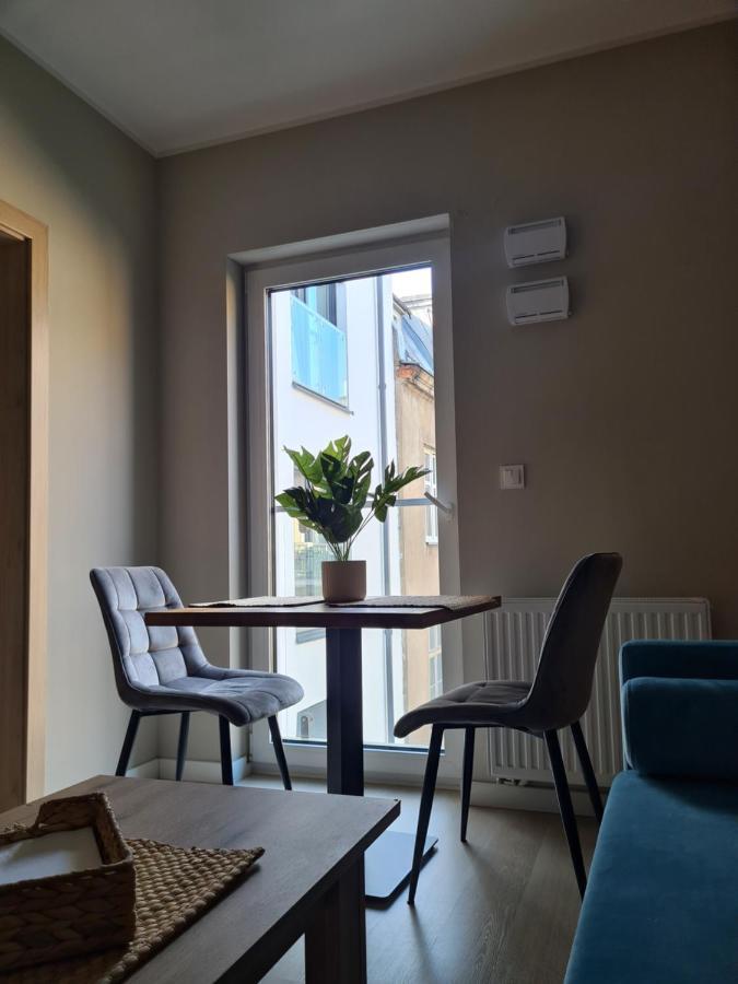 Mostowa 23 Hugo Apartment, Self Check-in 24h, Free Parking, Air-conditioning * Poznan